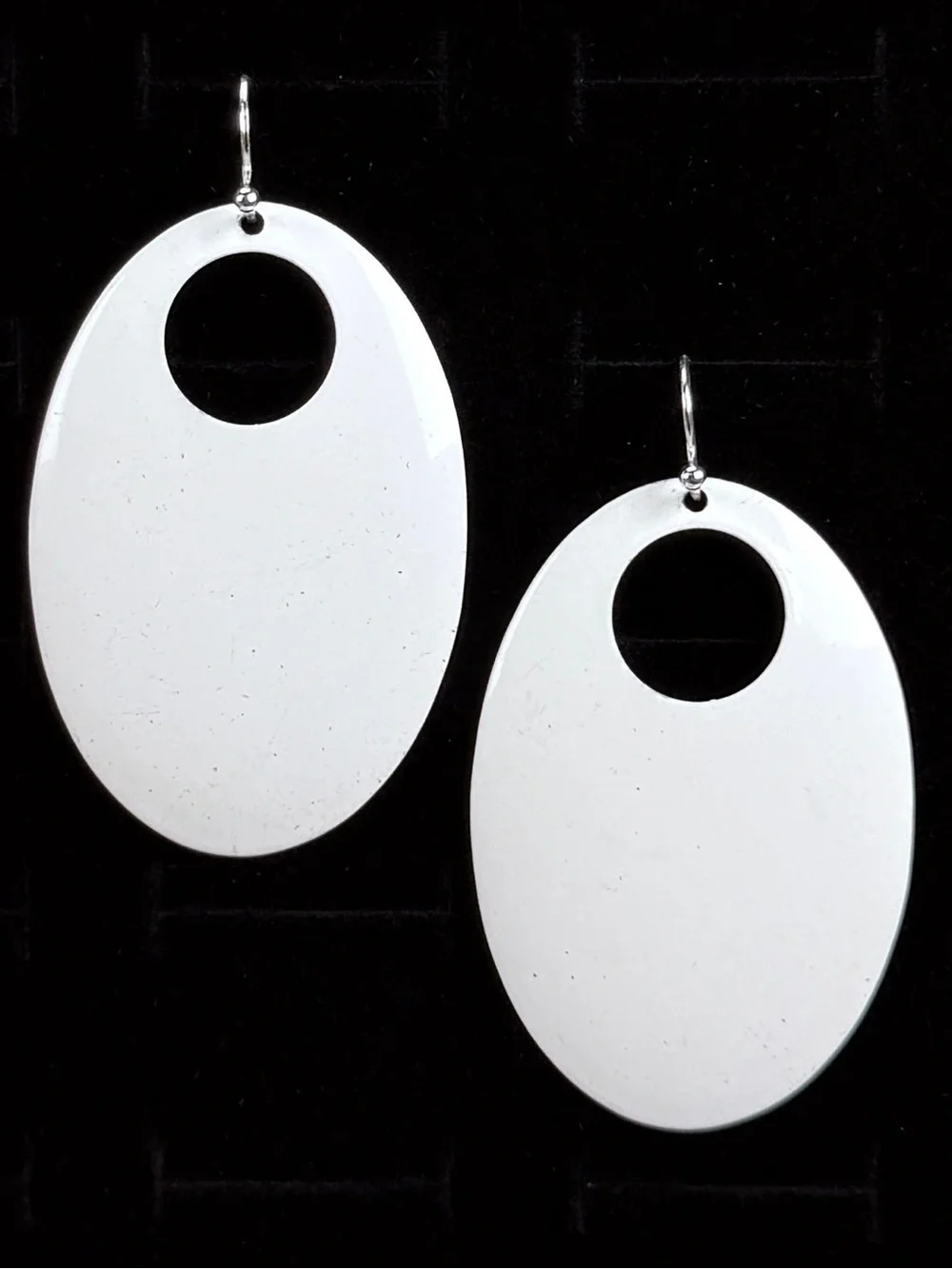 Vintage silvertone and white long retro pierced earrings